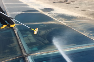 乌鲁木齐市玻璃清洗与建筑物清洁 经济实惠的专业服务指南